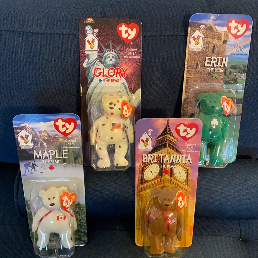 Ty/McDonalds Int’l Teeni Beanie Bear Set